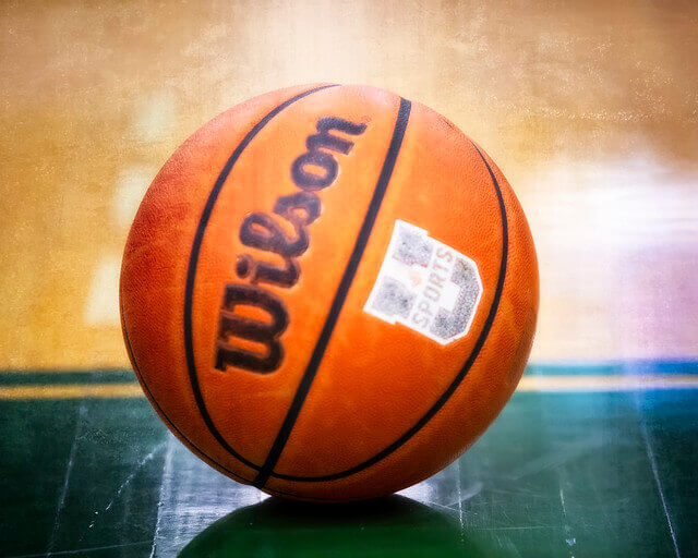 Favorites, Darkhorses, and Underdogs to win 2022 NCAA Basketball